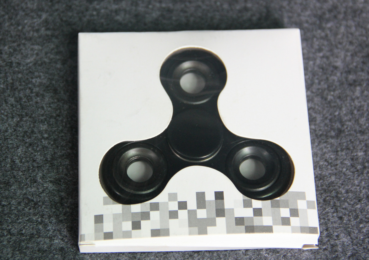 classical hand spinner